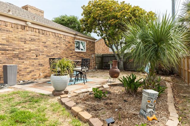 29 Quintana Drive, Galveston, TX 77554