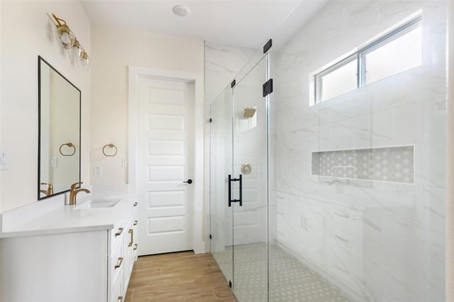 1302 Lamar Street, Liberty, TX 77575