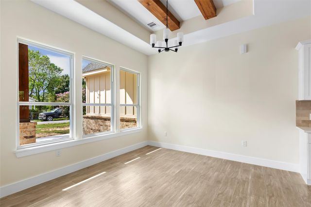 1302 Lamar Street, Liberty, TX 77575