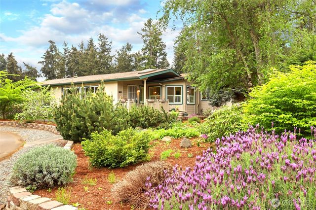 140 Frederick Drive, Sequim, WA 98382