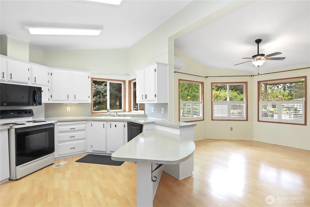 140 Frederick Drive, Sequim, WA 98382