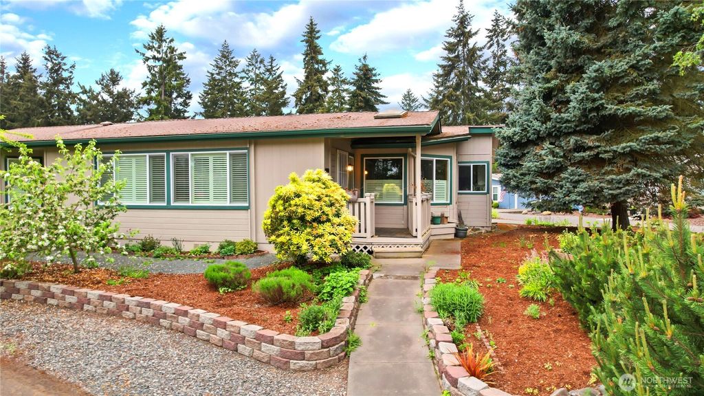 140 Frederick Drive, Sequim, WA 98382