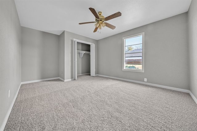 505 Perry Avenue, Waxahachie, TX 75165