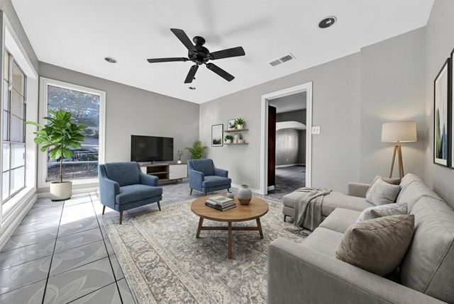 505 Perry Avenue, Waxahachie, TX 75165