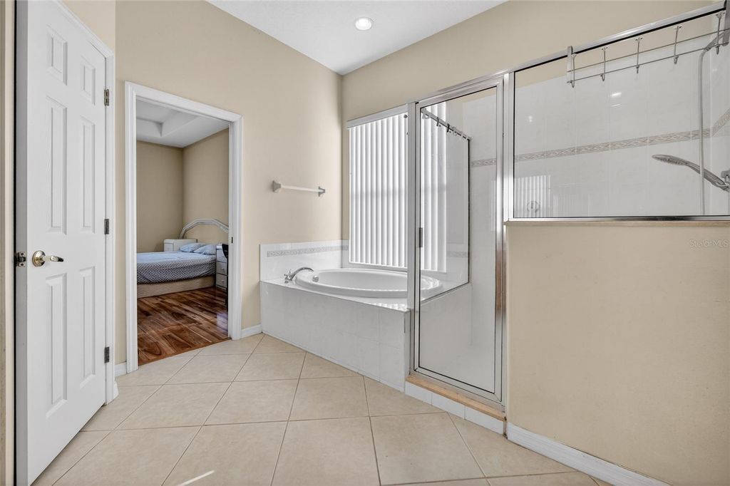 Image 18 of property listing at 4612 E 62 AVENUE, Bradenton, FL 34203