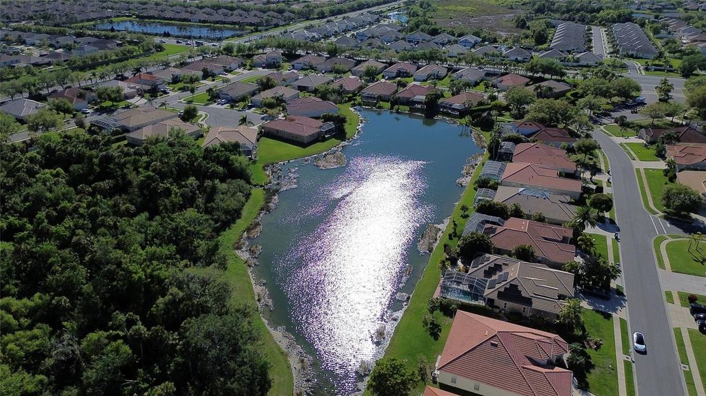 Image 37 of property listing at 4612 E 62 AVENUE, Bradenton, FL 34203