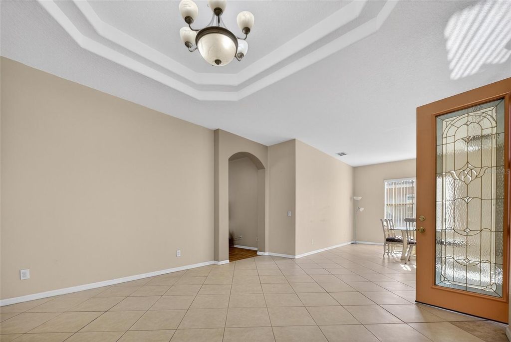 Image 7 of property listing at 4612 E 62 AVENUE, Bradenton, FL 34203