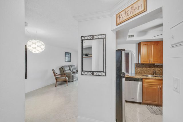 3909 N Ocean Boulevard 401, Fort Lauderdale, FL 33308