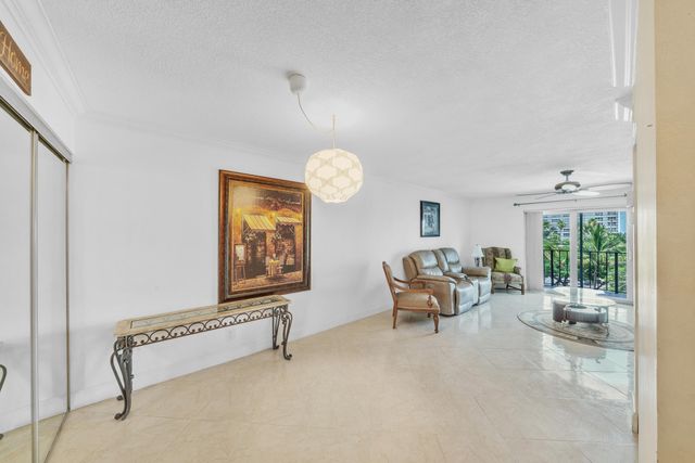 3909 N Ocean Boulevard 401, Fort Lauderdale, FL 33308