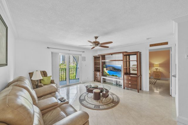 3909 N Ocean Boulevard 401, Fort Lauderdale, FL 33308