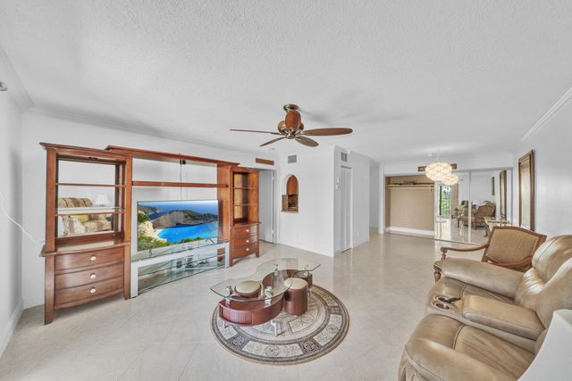 3909 N Ocean Boulevard 401, Fort Lauderdale, FL 33308