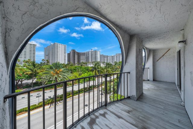 3909 N Ocean Boulevard 401, Fort Lauderdale, FL 33308