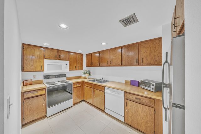 3909 N Ocean Boulevard 401, Fort Lauderdale, FL 33308