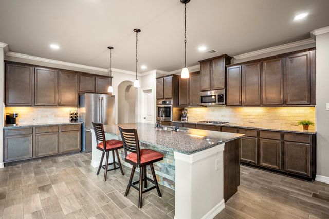 165 Waterstone Drive, Montgomery, TX 77356