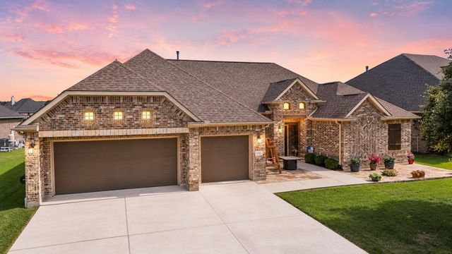 165 Waterstone Drive, Montgomery, TX 77356