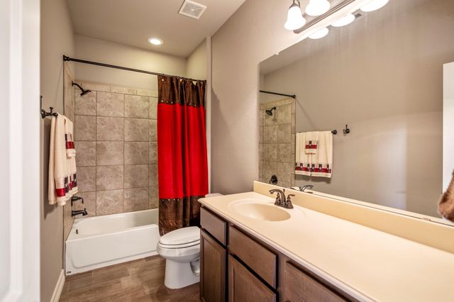 165 Waterstone Drive, Montgomery, TX 77356