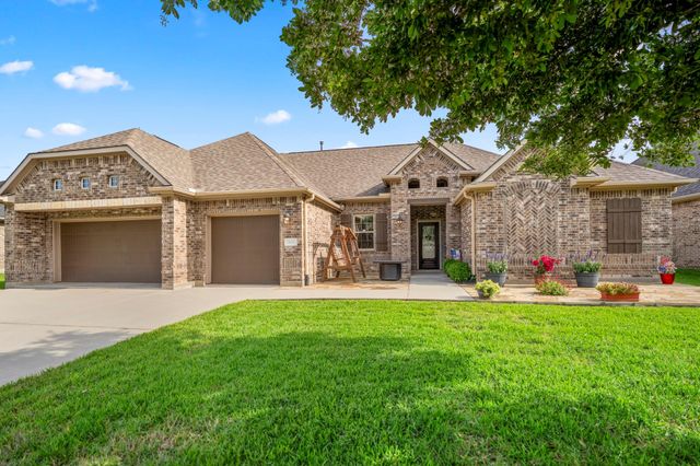 165 Waterstone Drive, Montgomery, TX 77356