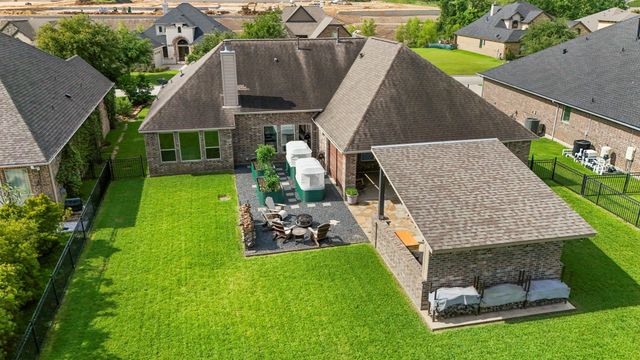 165 Waterstone Drive, Montgomery, TX 77356