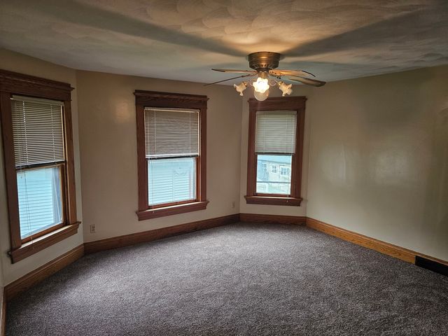 1034 19th Street, Rock Island, IL 61201