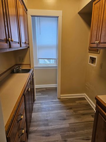 1034 19th Street, Rock Island, IL 61201