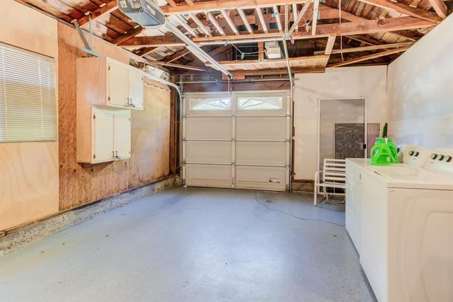2740 Northglen St, Sacramento, CA 95833