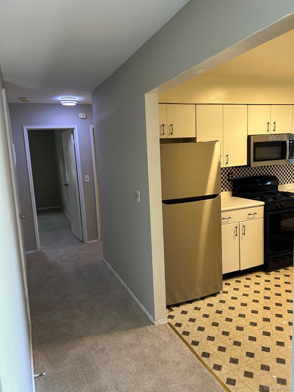 220 Sneden Place 220, Spring Valley, NY 10977 — photo 2