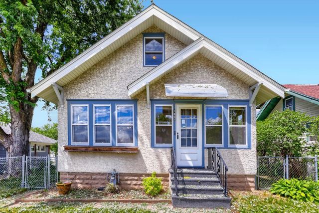 1861 Ivy Avenue E, Saint Paul, MN 55119