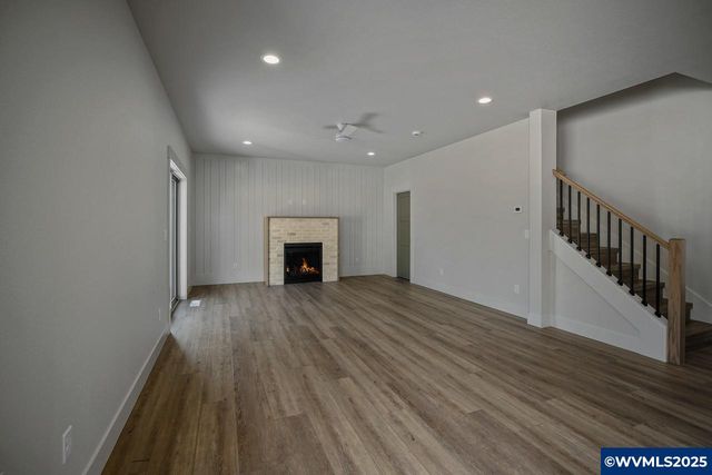 7532 Lennox Ln NE, Keizer, OR 97303