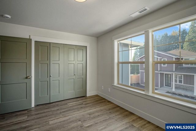 7532 Lennox Ln NE, Keizer, OR 97303