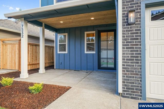 7532 Lennox Ln NE, Keizer, OR 97303