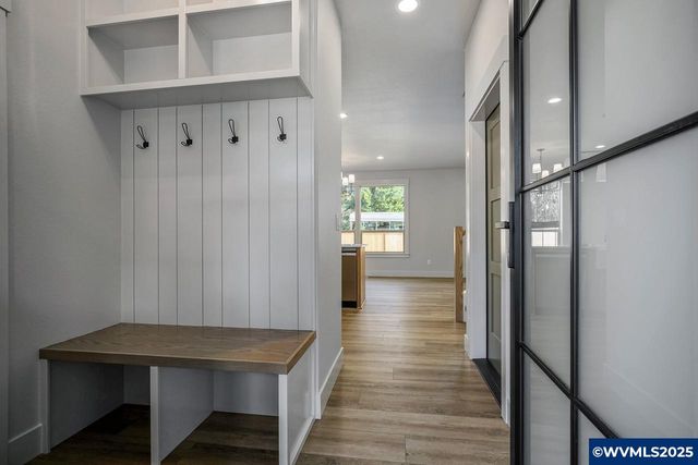 7532 Lennox Ln NE, Keizer, OR 97303