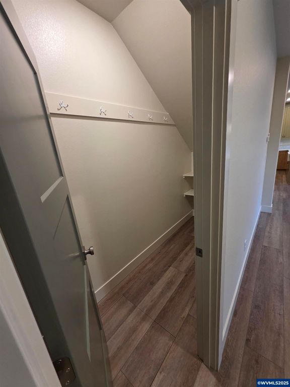 Image 40 of property listing at 7532 Lennox Ln NE, Keizer, OR 97303