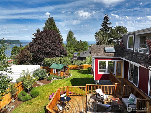 428 2nd Street, Langley, WA 98260
