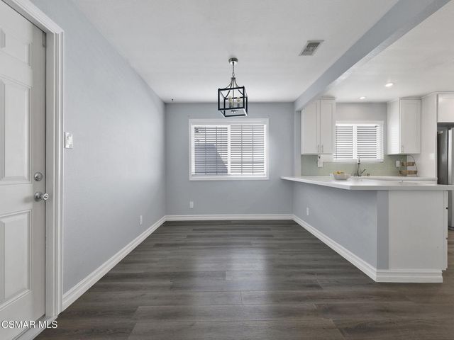 458 Houston Drive, Thousand Oaks, CA 91360