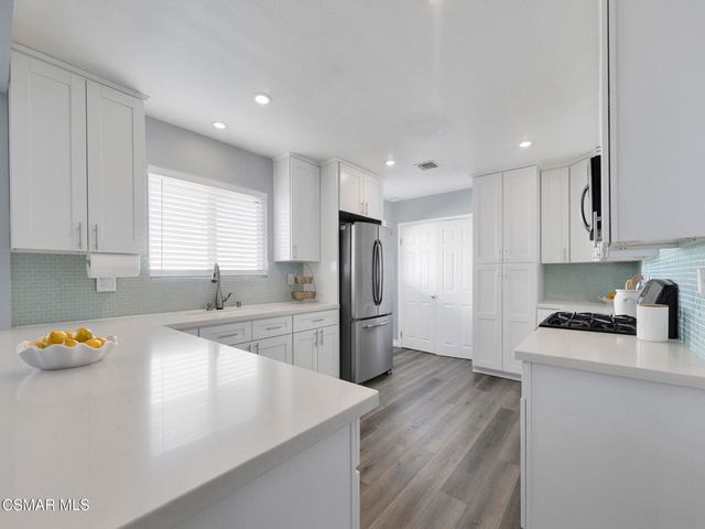 458 Houston Drive, Thousand Oaks, CA 91360