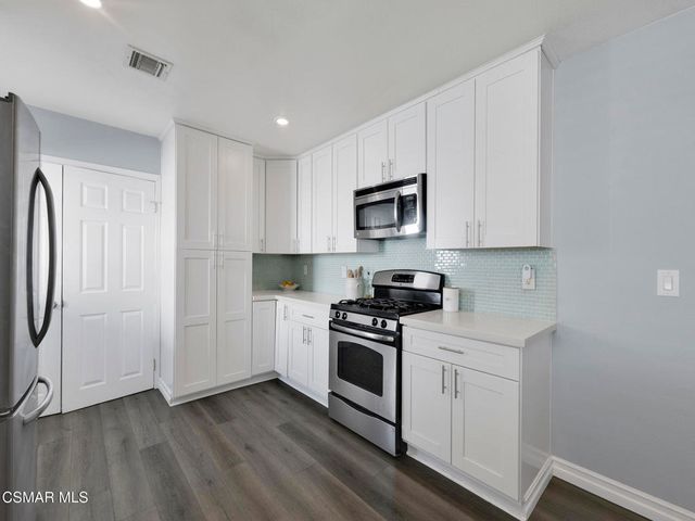 458 Houston Drive, Thousand Oaks, CA 91360