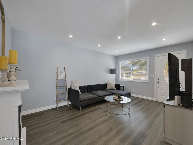 458 Houston Drive, Thousand Oaks, CA 91360