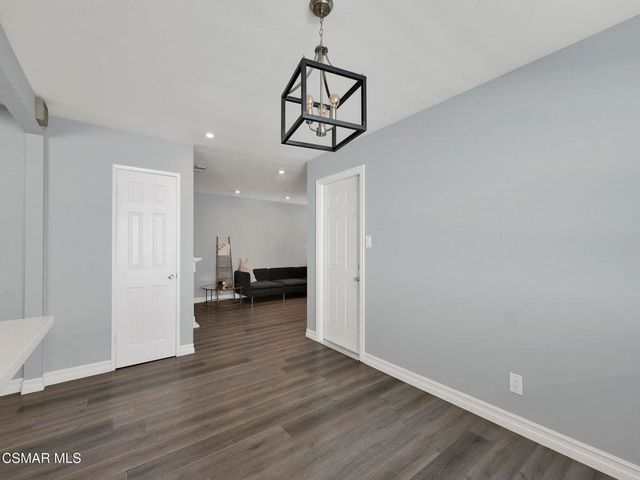 458 Houston Drive, Thousand Oaks, CA 91360