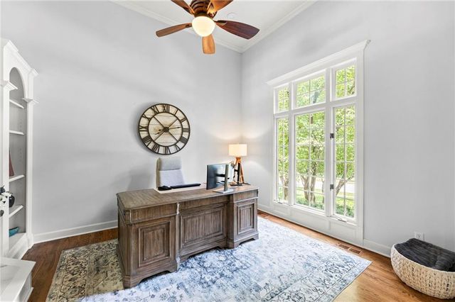 1567 Oakwood Lane, Liberty, MO 64068