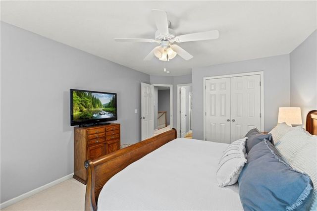 1567 Oakwood Lane, Liberty, MO 64068