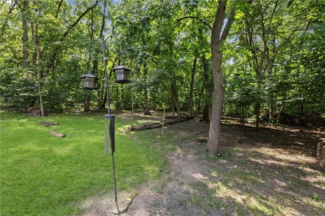 1567 Oakwood Lane, Liberty, MO 64068