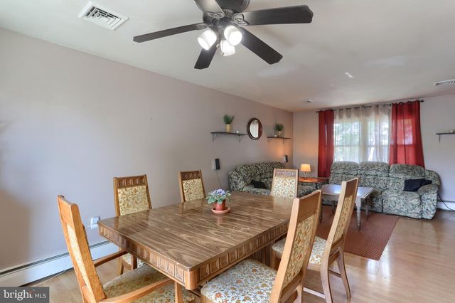 1411 ESTHER DR, Lebanon, PA 17042
