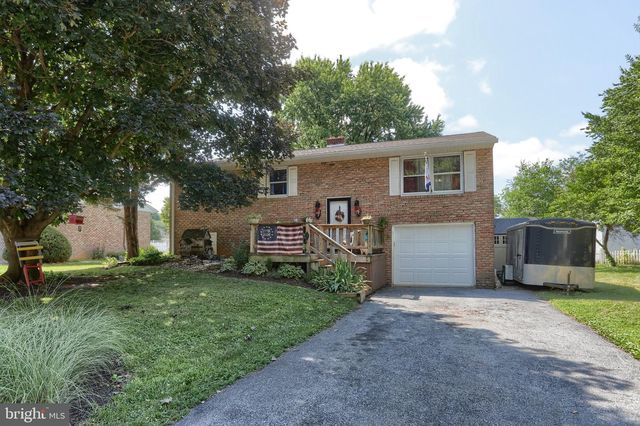 1411 ESTHER DR, Lebanon, PA 17042