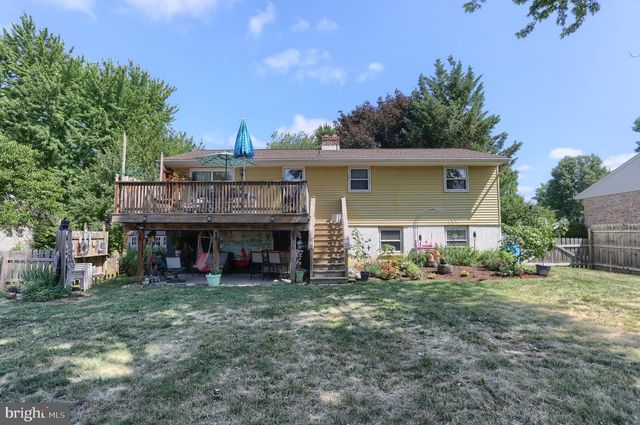 1411 ESTHER DR, Lebanon, PA 17042