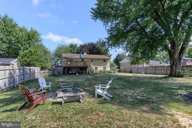 1411 ESTHER DR, Lebanon, PA 17042
