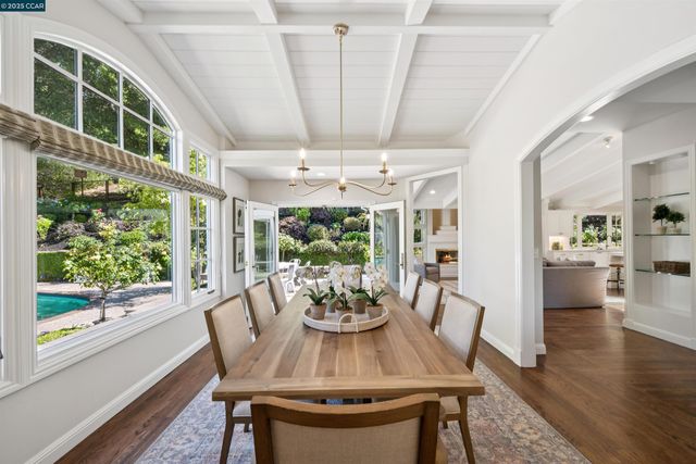 3815 Palo Alto Dr, Lafayette, CA 94549