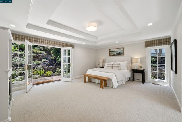 3815 Palo Alto Dr, Lafayette, CA 94549
