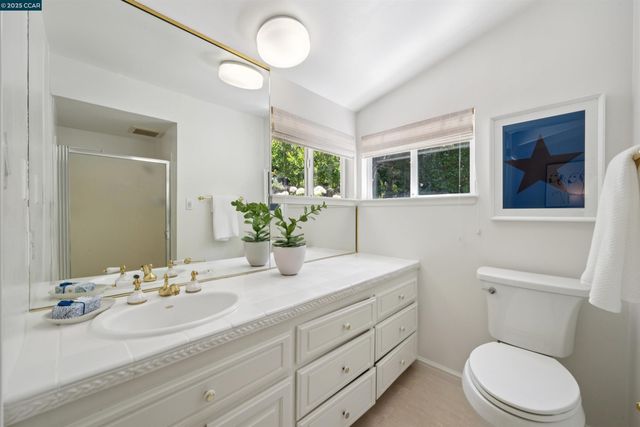3815 Palo Alto Dr, Lafayette, CA 94549