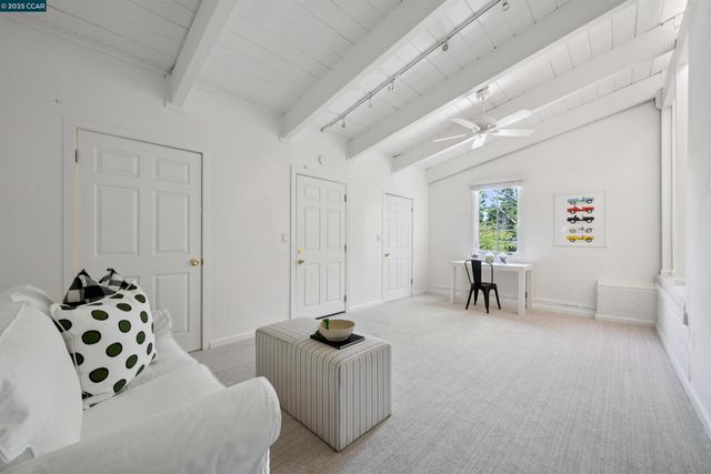 3815 Palo Alto Dr, Lafayette, CA 94549