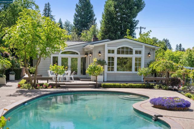3815 Palo Alto Dr, Lafayette, CA 94549